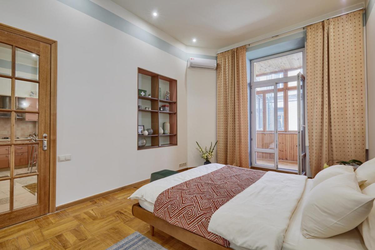 Apartments Near The Golden Gate Kiew Exterior foto